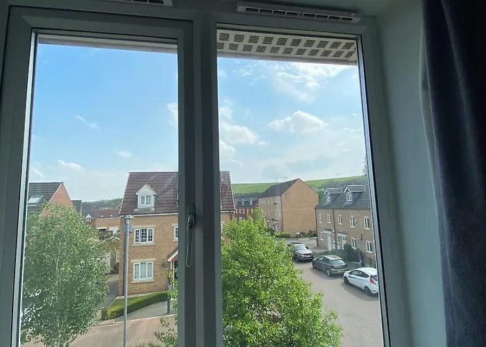 度假居 The Retreat - 4 Bedroom Townhouse *